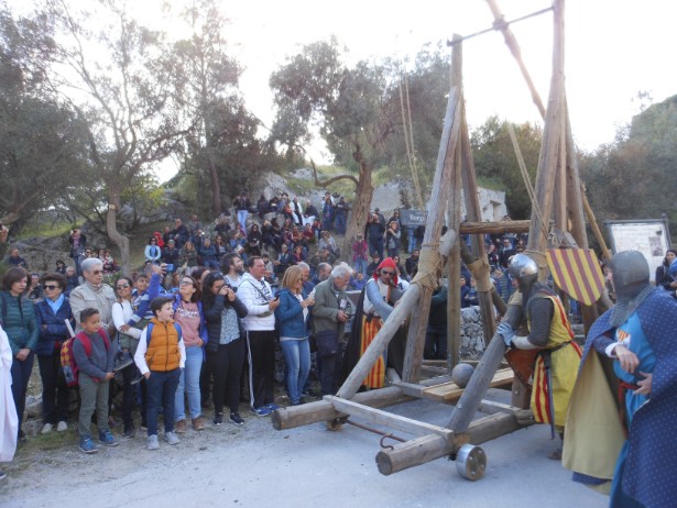 Noto Antica, XXIV Festa dell'Alveria, il trabucco (5 maggio)