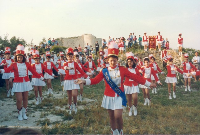 VI Festa dell'Alveria - esibizione delle majorettes (27 maggio)
